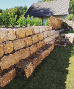 Maul Gartenbau - Natursteinmauer, Muschelkalk - Gründau, Gelnhausen, Langenselbold, MKK, Main-Kinzig-Kreis