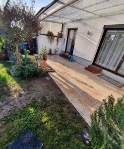 Neue Terrasse mit Naturstein und Keramikplatten - fertig 8 - Maul Gartenbau, Gründau, Gelnhausen, Langenselbold und Umgebung